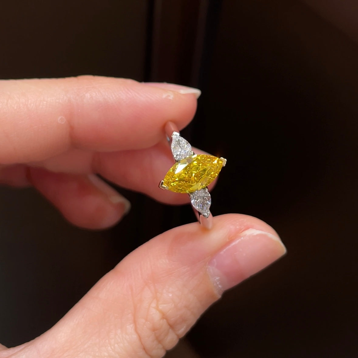 1.27 Ct Marquise Fancy Yellow Diamond Ring with 0.321 Ct Drop Accents - 18K Gold IGI Certified | 3.21g