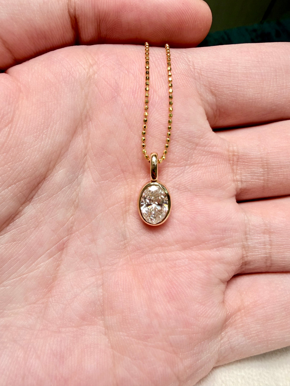 18K Yellow Gold 1.00 ct Oval Lab-Grown Diamond Universal Bail Small Gold Egg PendantI