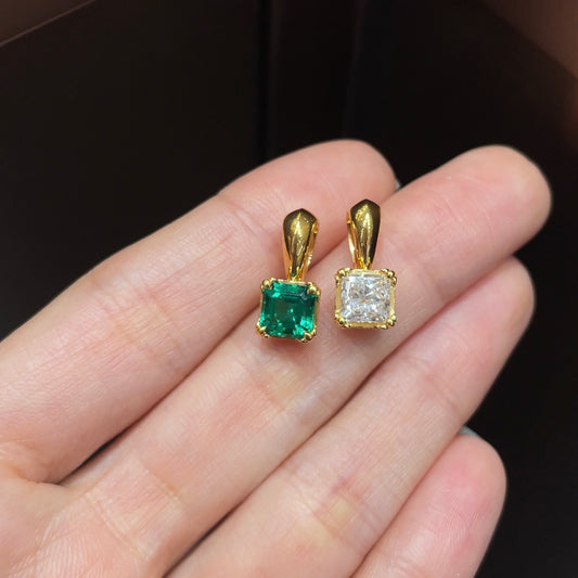 22K Gold Lab-Grown Princess Cut Diamond Pendant