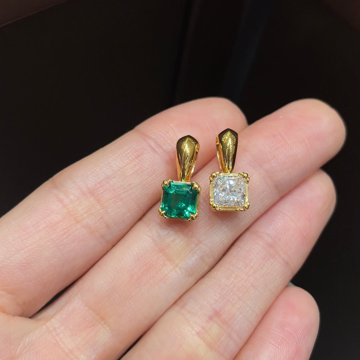 22K Gold Lab-Grown Princess Cut Diamond Pendant