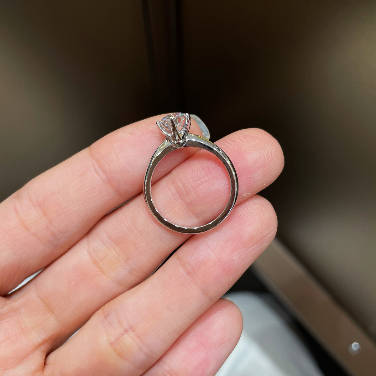 18K White Gold 1.00ct Lab-Grown Diamond Six-Prong Ring