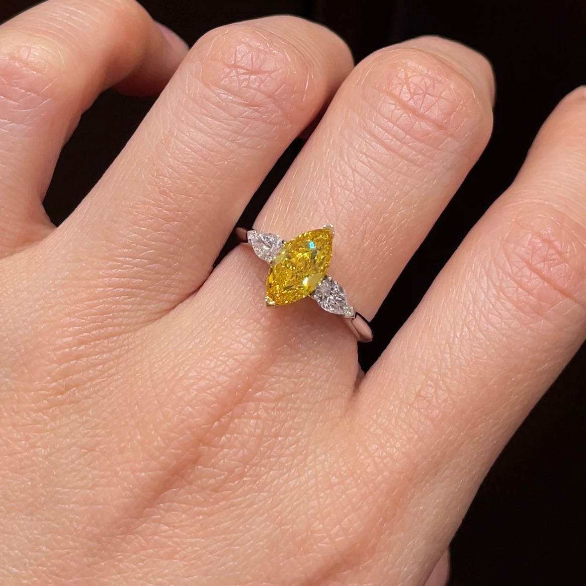 1.27 Ct Marquise Fancy Yellow Diamond Ring with 0.321 Ct Drop Accents - 18K Gold IGI Certified | 3.21g